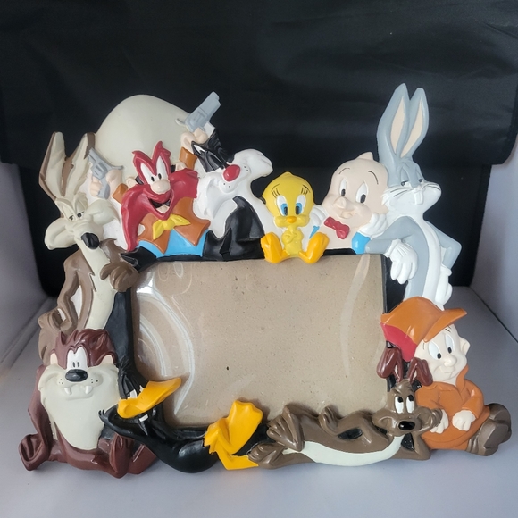Vintage LOONEY TUNES WARNER BROS 3-D Cartoon Characters Picture Frame - Picture 1 of 10